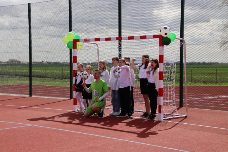 Otwarcie nowego boiska w Ujeździe Górnym
