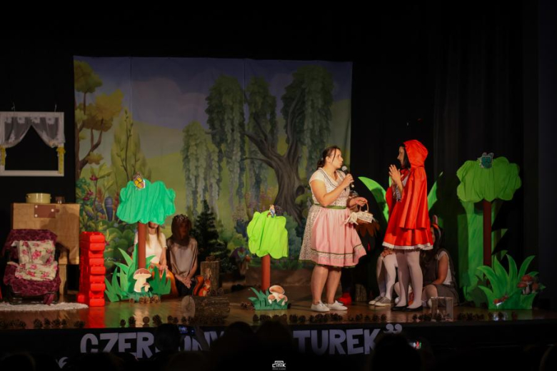 Przedstawienie w wykonaniu nauczycieli