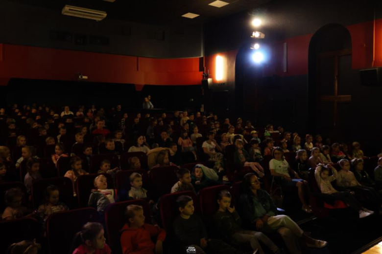 Przedstawienie w wykonaniu nauczycieli