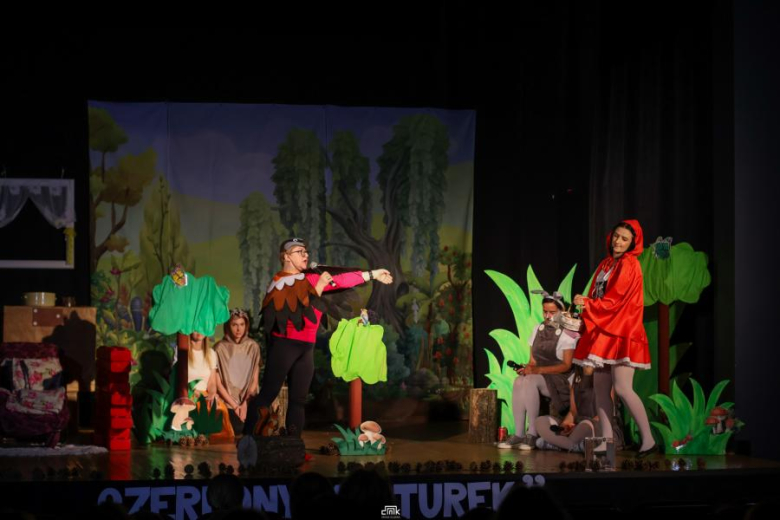 Przedstawienie w wykonaniu nauczycieli