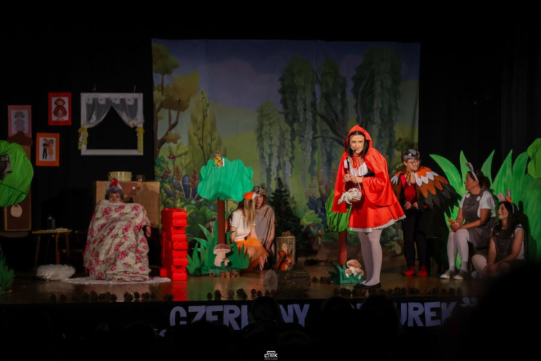 Przedstawienie w wykonaniu nauczycieli