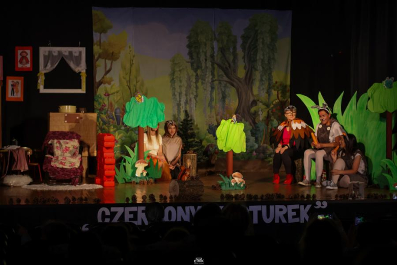 Przedstawienie w wykonaniu nauczycieli