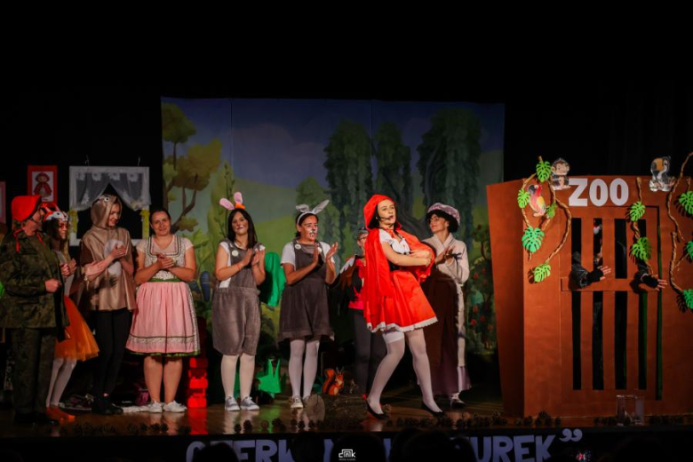 Przedstawienie w wykonaniu nauczycieli