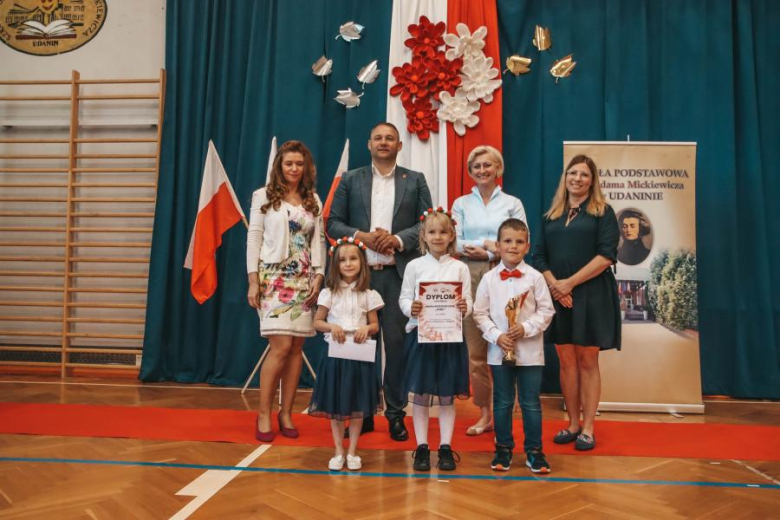 XVI Gminny  Festiwal Piosenki Patriotyczno-Religijnej w SP Udanin