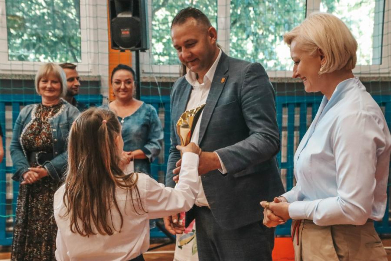 XVI Gminny  Festiwal Piosenki Patriotyczno-Religijnej w SP Udanin