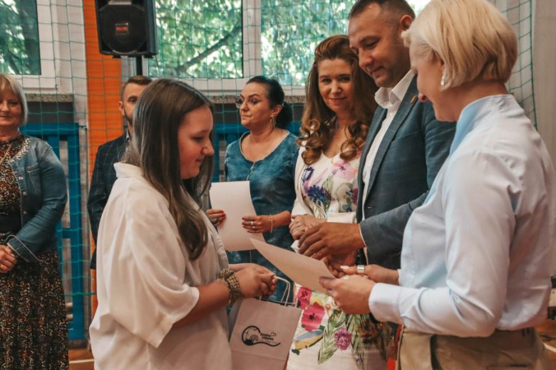 XVI Gminny  Festiwal Piosenki Patriotyczno-Religijnej w SP Udanin