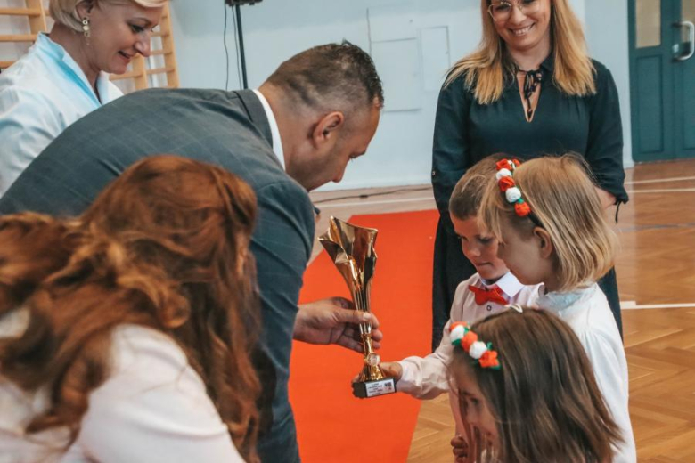 XVI Gminny  Festiwal Piosenki Patriotyczno-Religijnej w SP Udanin