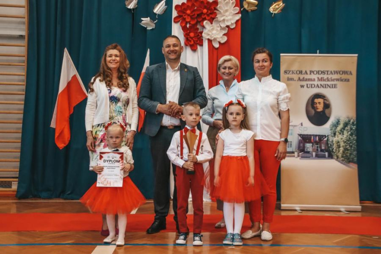XVI Gminny  Festiwal Piosenki Patriotyczno-Religijnej w SP Udanin