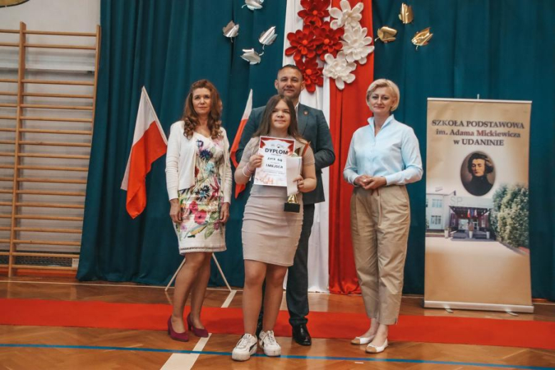 XVI Gminny  Festiwal Piosenki Patriotyczno-Religijnej w SP Udanin