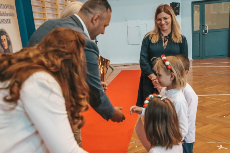 XVI Gminny  Festiwal Piosenki Patriotyczno-Religijnej w SP Udanin