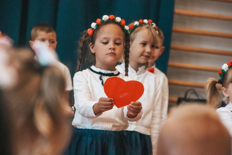 XVI Gminny  Festiwal Piosenki Patriotyczno-Religijnej w SP Udanin