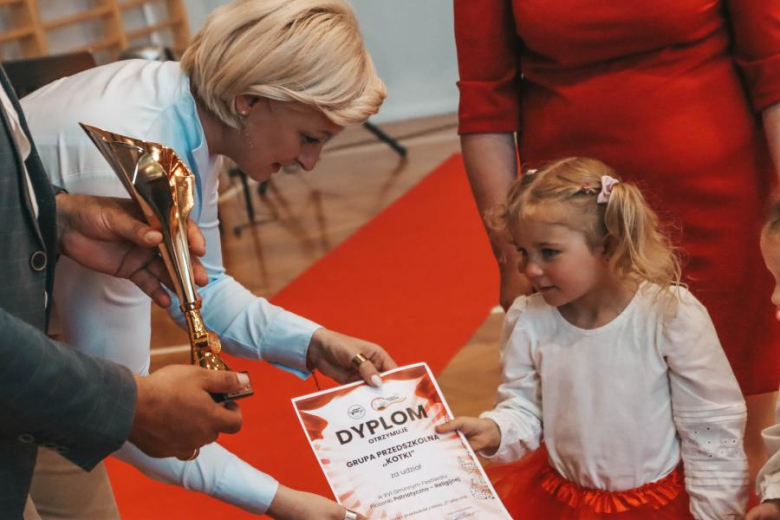 XVI Gminny  Festiwal Piosenki Patriotyczno-Religijnej w SP Udanin