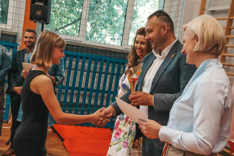 XVI Gminny  Festiwal Piosenki Patriotyczno-Religijnej w SP Udanin