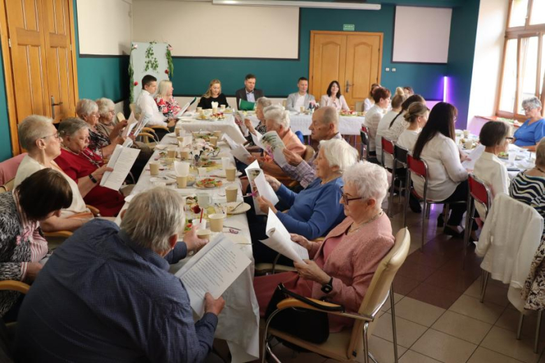 Dzień Mamy w średzkim Domu Kultury
