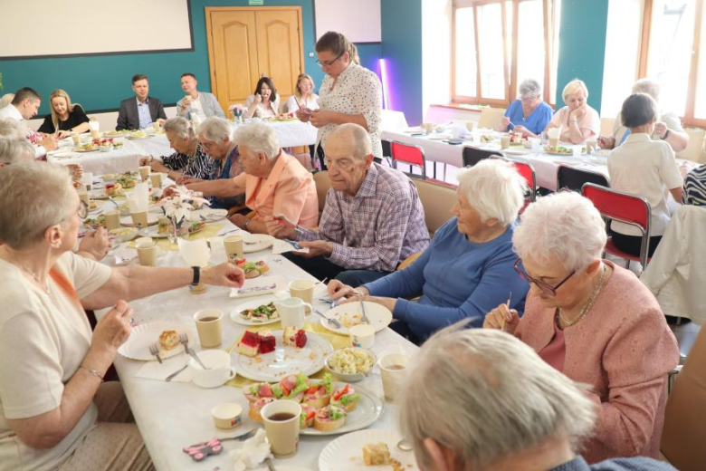 Dzień Mamy w średzkim Domu Kultury