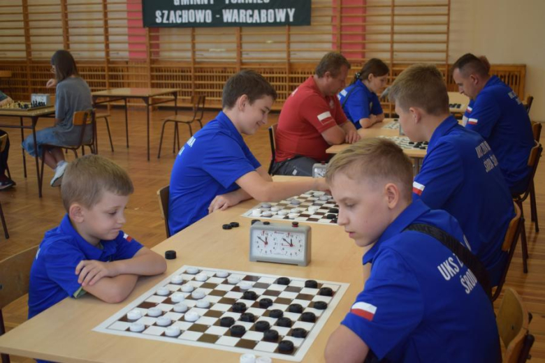 Turniej szachowo-warcabowy w Piersnie