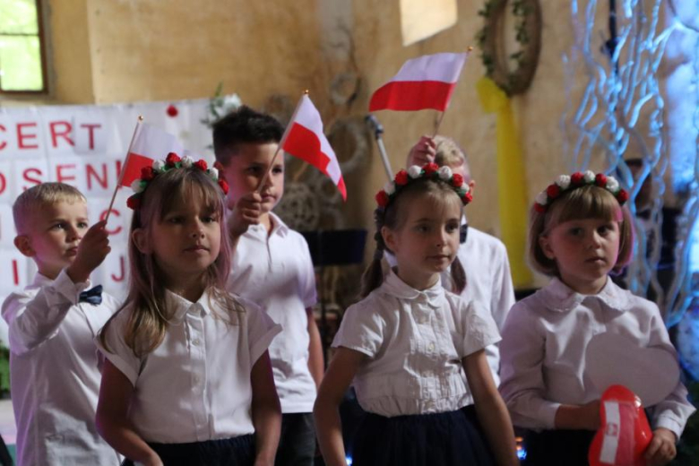 Koncert Piosenki Patriotyczno – Religijnej w Udaninie