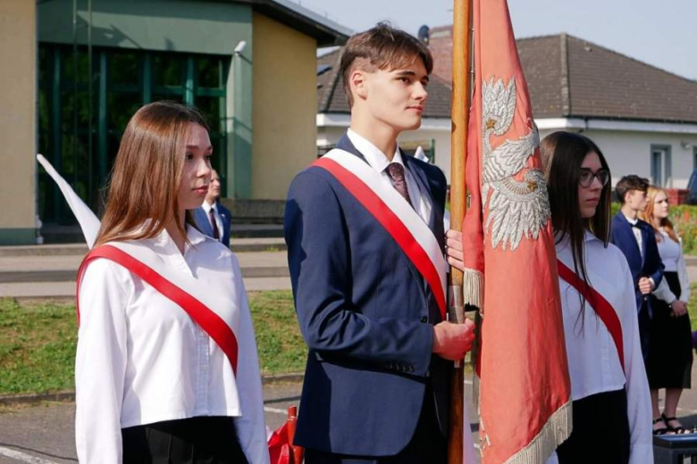 Powiatowe placówki oświatowe zakończyły rok szkolny