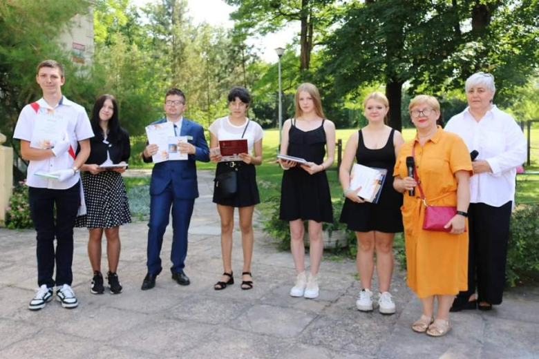 Powiatowe placówki oświatowe zakończyły rok szkolny