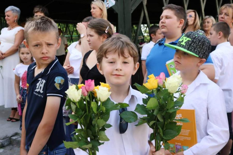 Powiatowe placówki oświatowe zakończyły rok szkolny