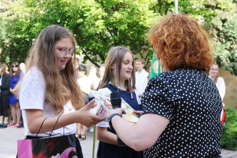 Powiatowe placówki oświatowe zakończyły rok szkolny