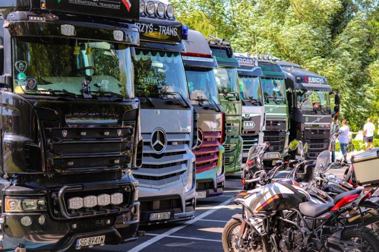 Powiatowo-Gminny Rajd Rowerowy z finałem u Drogowych Mikołajów w Ciechowie