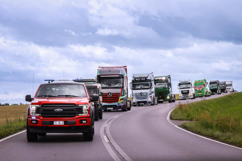 Powiatowo-Gminny Rajd Rowerowy z finałem u Drogowych Mikołajów w Ciechowie