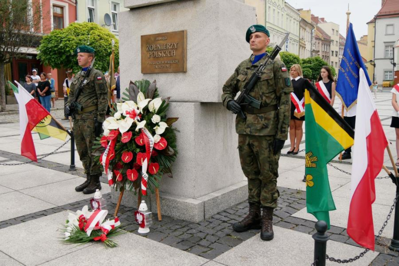 Uroczyste obchody Święta Wojska Polskiego w Środzie Śląskiej