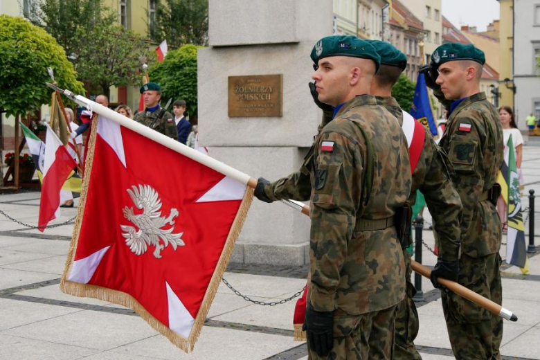 Uroczyste obchody Święta Wojska Polskiego w Środzie Śląskiej