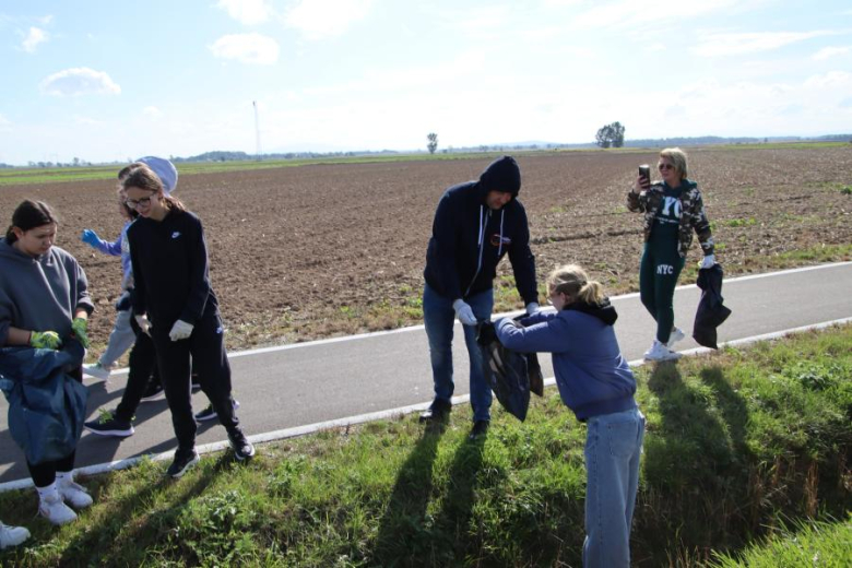Sprzątanie świata w gminie Udanin