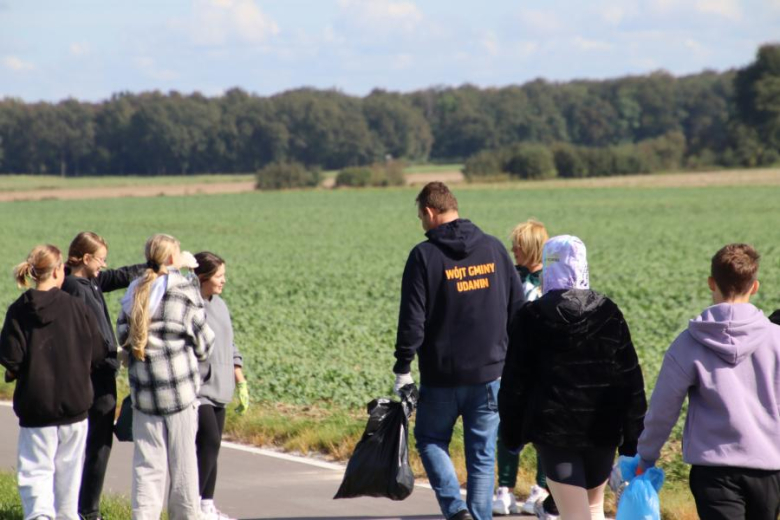 Sprzątanie świata w gminie Udanin