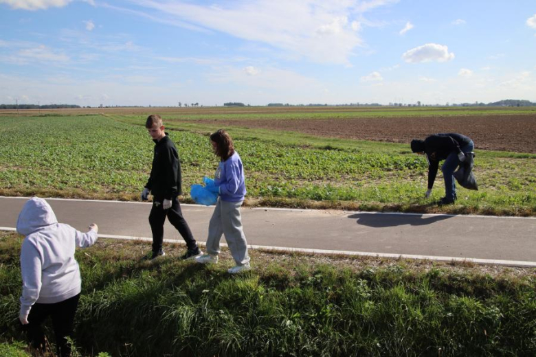 Sprzątanie świata w gminie Udanin