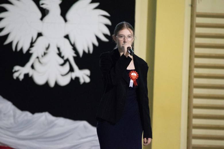 Wystepy artystyczne uczniów ze Szkoły Podstawowej w Miękini