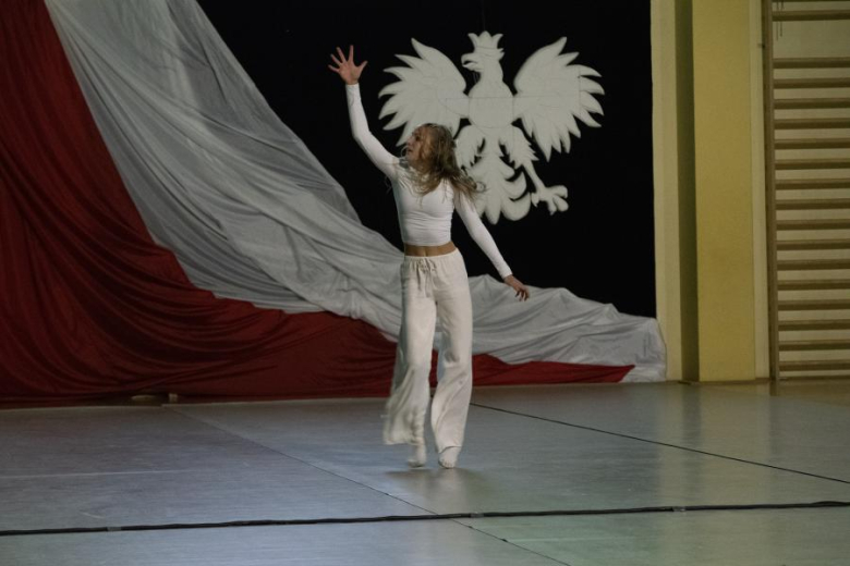 Wystepy artystyczne uczniów ze Szkoły Podstawowej w Miękini