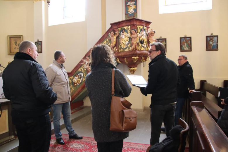 Odbiory prac w parafii w Piekarach oraz kościele w Lusinie