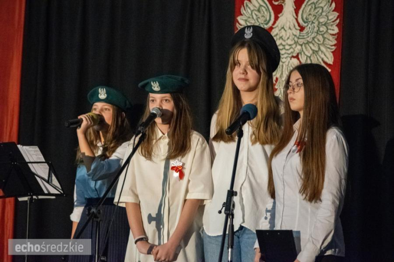 "Lutynia dla Niepodległej"