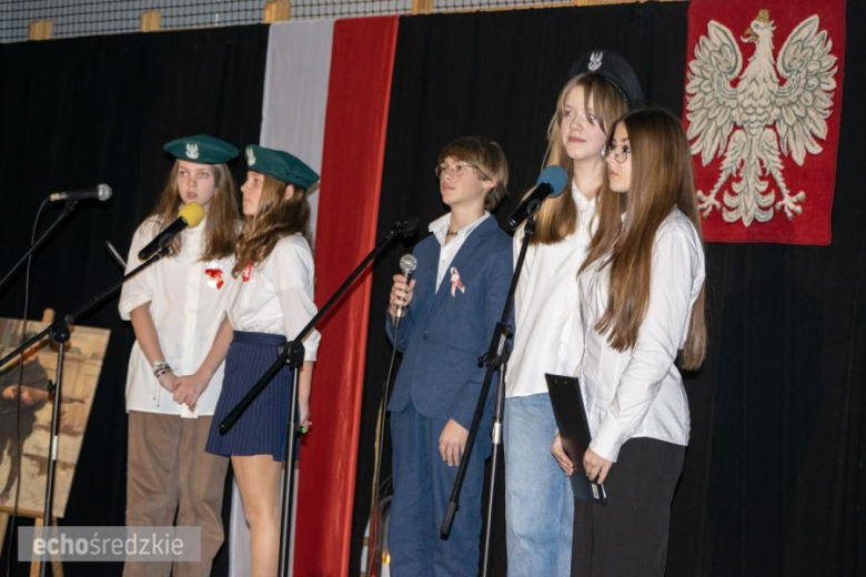 "Lutynia dla Niepodległej"