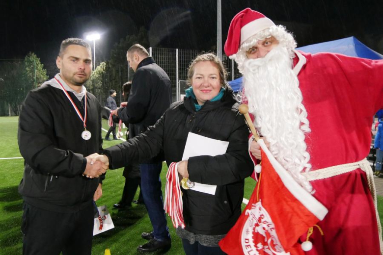 Turniej Mikołajkowy na średzkim orliku