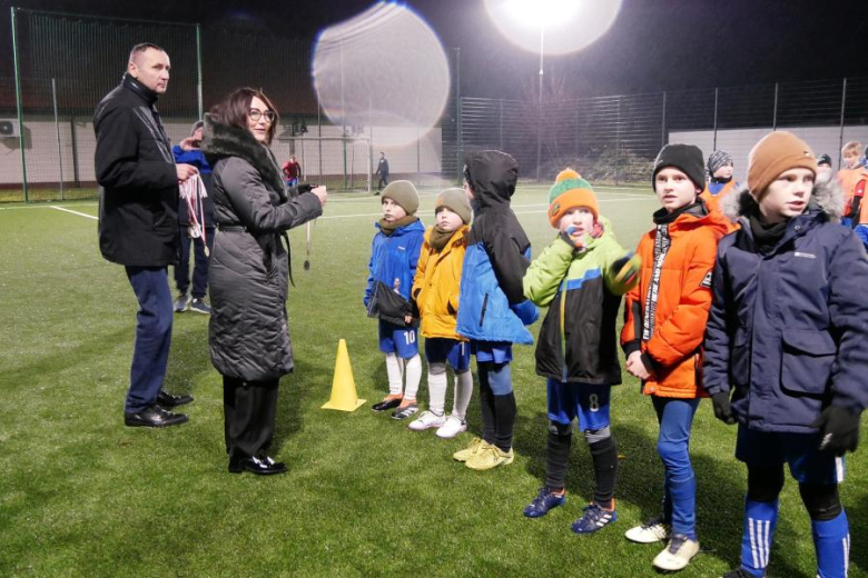 Turniej Mikołajkowy na średzkim orliku