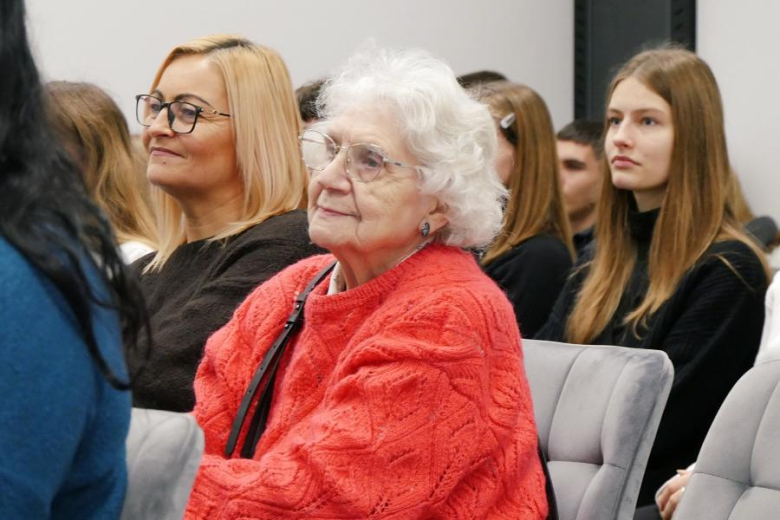 Seniorzy podziękowali młodzieży za wsparcie różnych inicjatyw