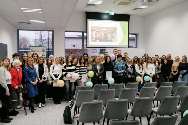 Seniorzy podziękowali młodzieży za wsparcie różnych inicjatyw