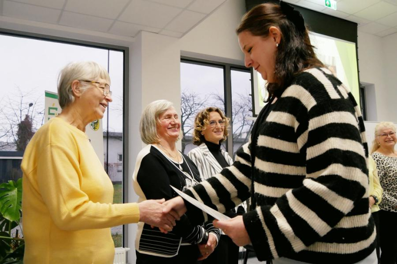 Seniorzy podziękowali młodzieży za wsparcie różnych inicjatyw