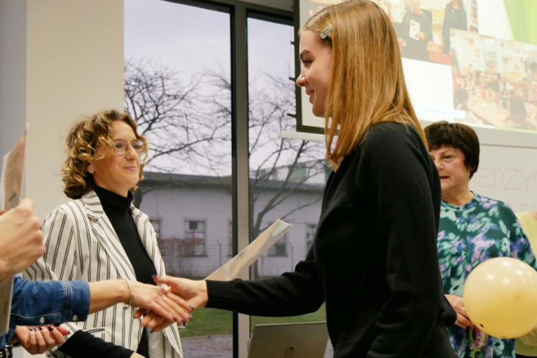 Seniorzy podziękowali młodzieży za wsparcie różnych inicjatyw