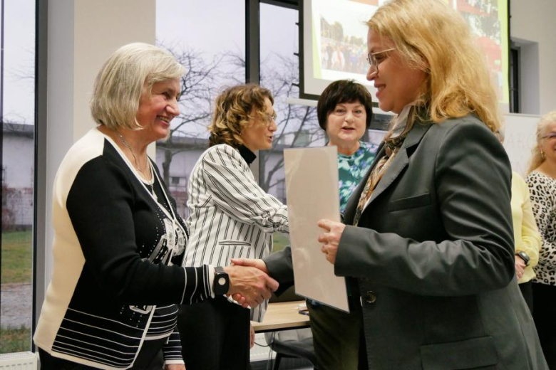 Seniorzy podziękowali młodzieży za wsparcie różnych inicjatyw