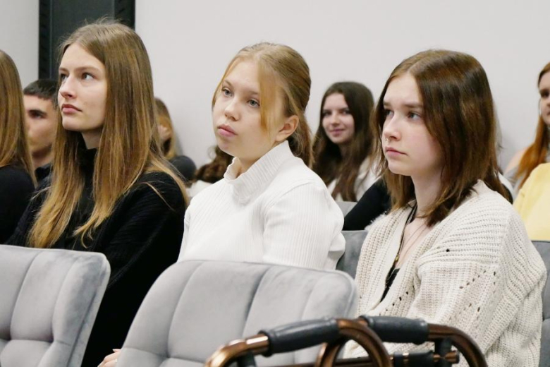 Seniorzy podziękowali młodzieży za wsparcie różnych inicjatyw