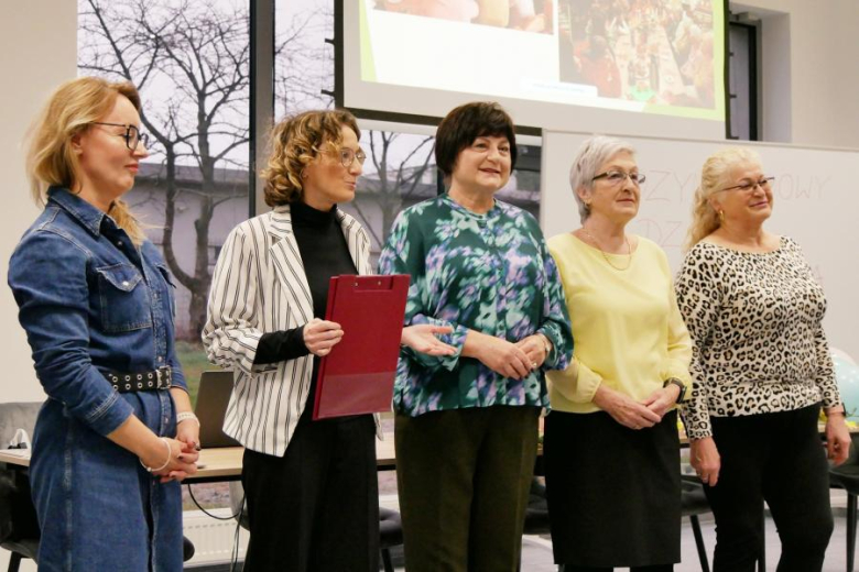 Seniorzy podziękowali młodzieży za wsparcie różnych inicjatyw