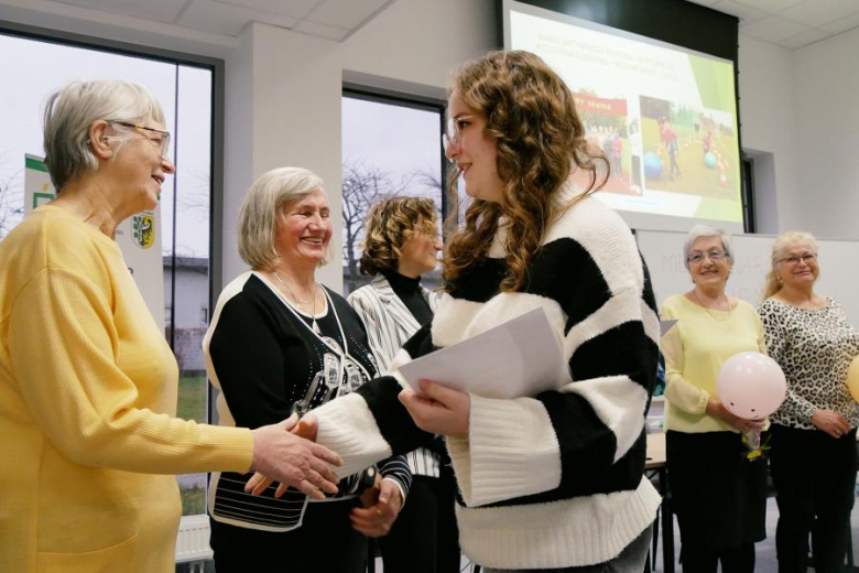 Seniorzy podziękowali młodzieży za wsparcie różnych inicjatyw
