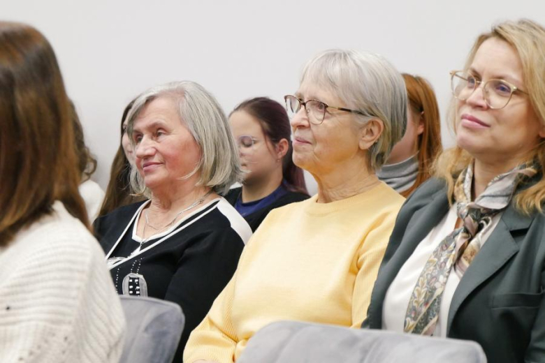 Seniorzy podziękowali młodzieży za wsparcie różnych inicjatyw