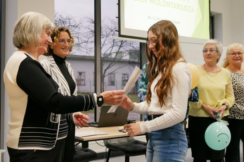 Seniorzy podziękowali młodzieży za wsparcie różnych inicjatyw