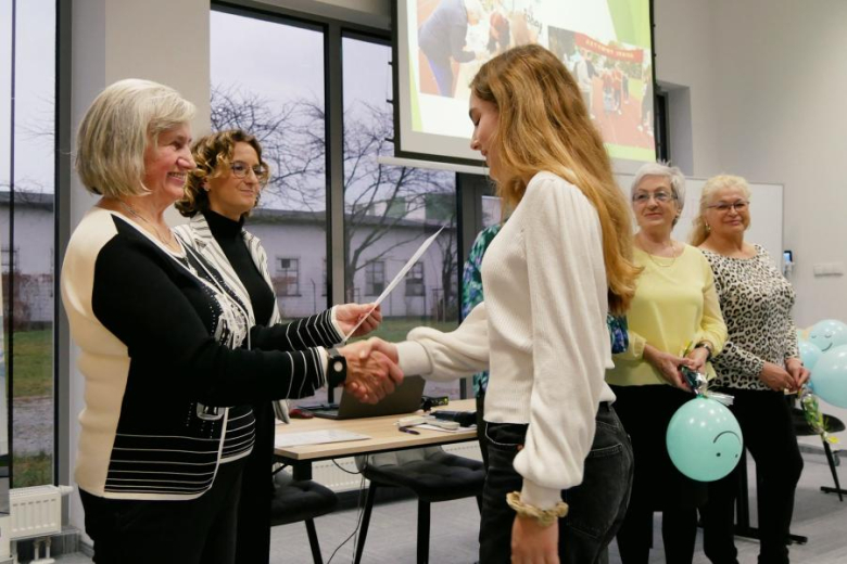 Seniorzy podziękowali młodzieży za wsparcie różnych inicjatyw